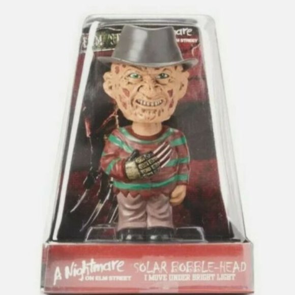 Solar-Powered Bobble Head - FREDDY KRUEGER - New in Package - Picture 7 of 9